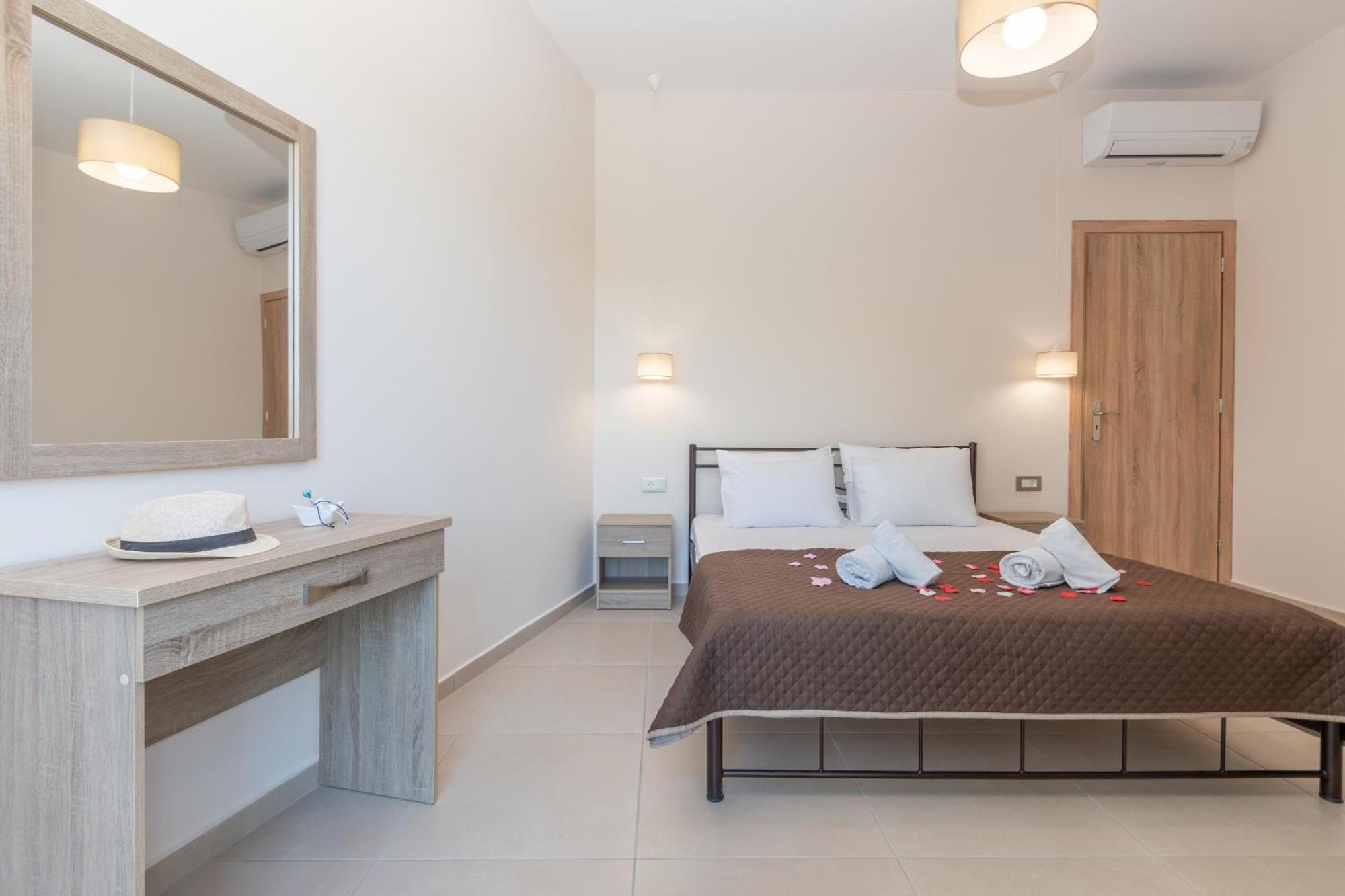 Katsaros Luxury Apts II 5 Min Walk To Beach Tsilivi  Exterior photo